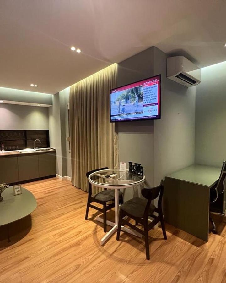 Tirana Apartments ภายนอก รูปภาพ