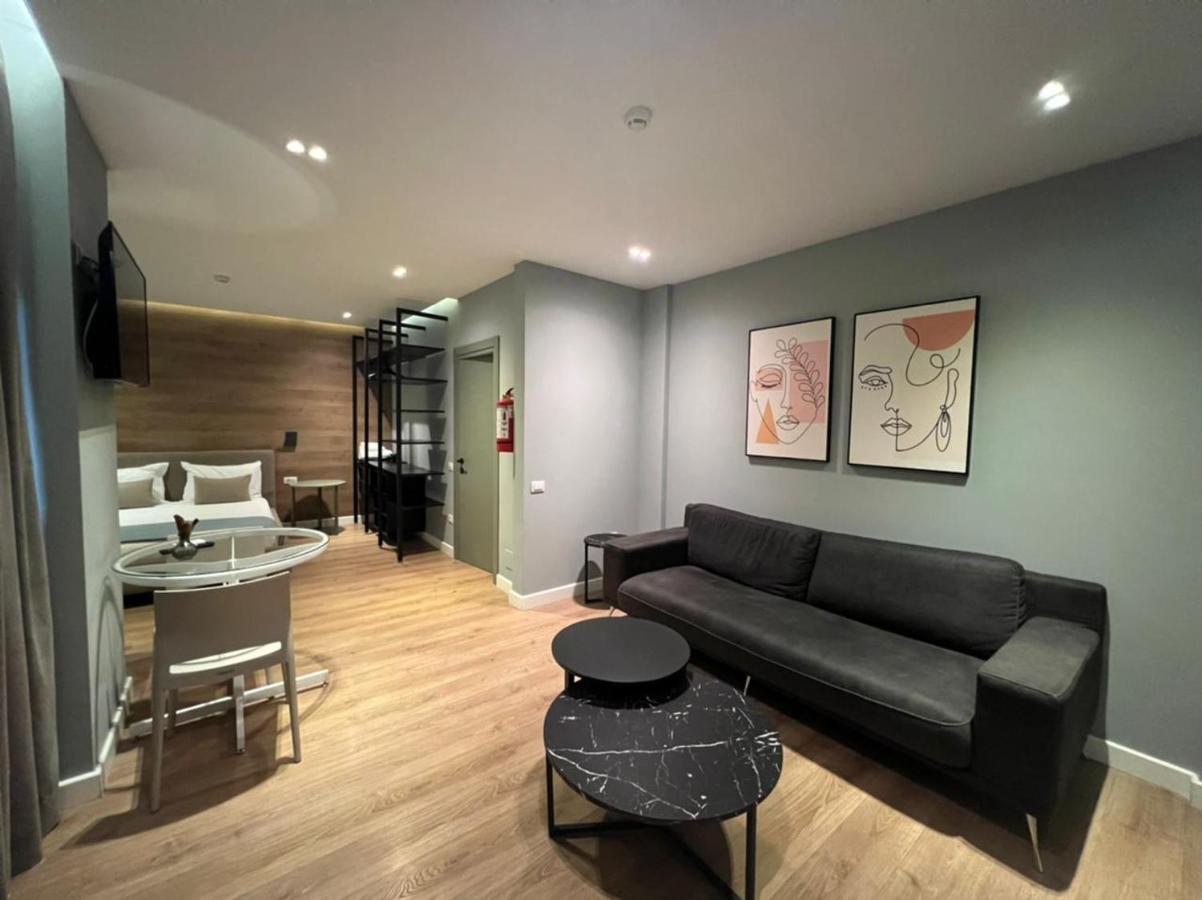 Tirana Apartments ภายนอก รูปภาพ