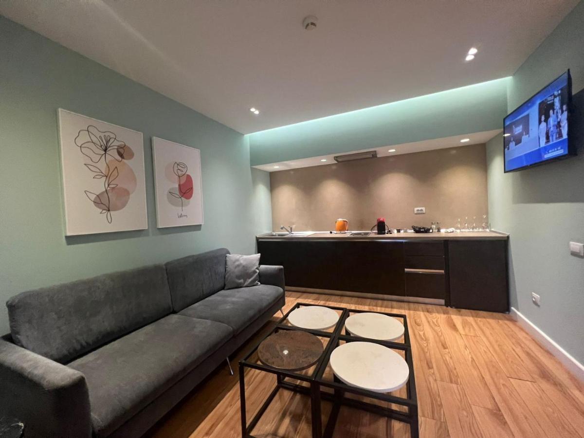 Tirana Apartments ภายนอก รูปภาพ